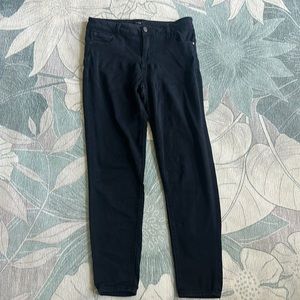 Celebrity Pink - Sz 11. Super stretchy and soft. Exc Cond. PF/SF home.